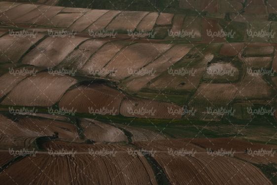 تصویر زمین کشاورزی بدون آب