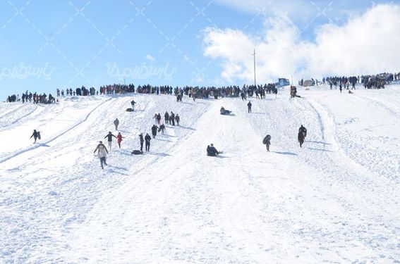 عکس با کیفیت تفریحات زمستانی