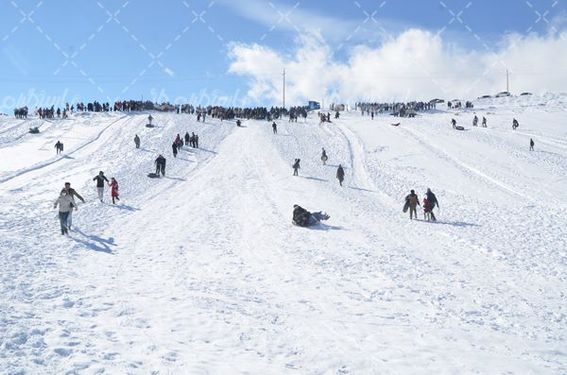 عکس با کیفیت تفریحات زمستانی