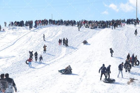 دانلودعکس با کیفیت تفریحات زمستانی