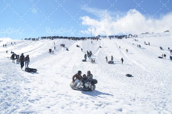 دانلودعکس با کیفیت تفریحات زمستانی