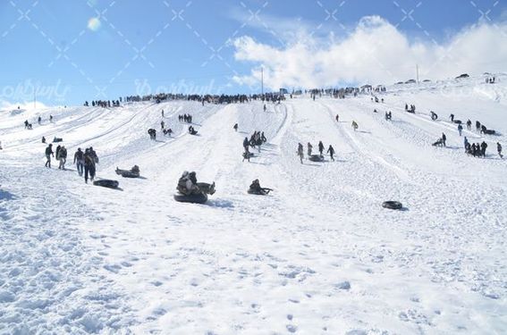 دانلودعکس با کیفیت تفریحات زمستانی