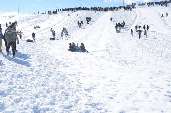 دانلودعکس با کیفیت تفریحات زمستانی