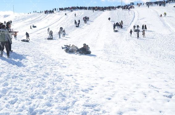 دانلودعکس با کیفیت تفریحات زمستانی