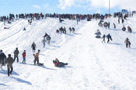 دانلودتصویر  با کیفیت تفریحات زمستانی