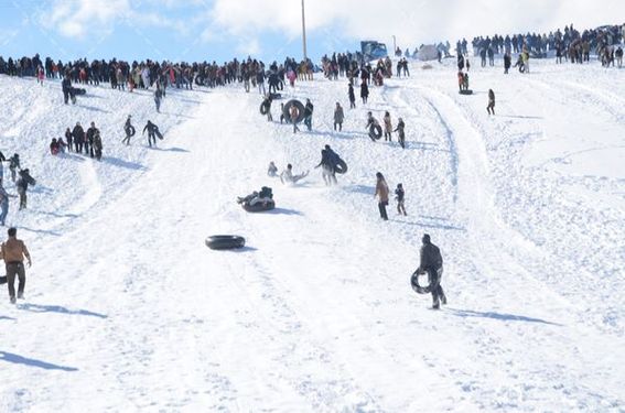 دانلودتصویر  با کیفیت تفریحات فصل زمستانی