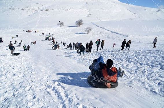 تصویر با کیفیت تیوپ سواری