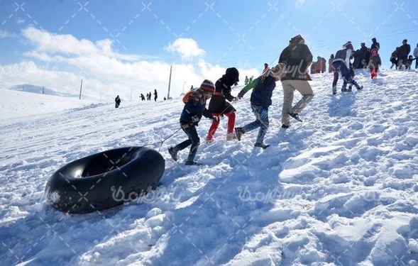 تصویر با کیفیت تیوپ سواری