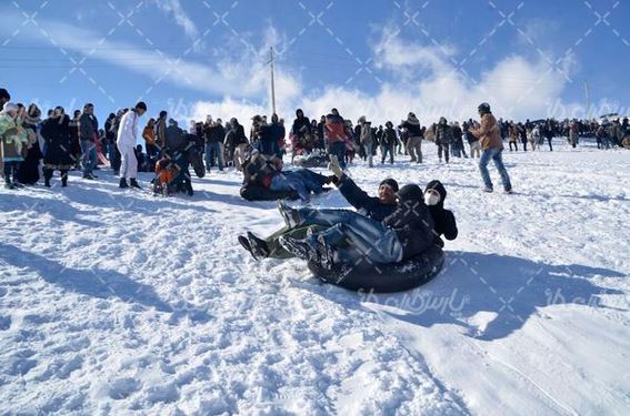 دانلود عکس  با کیفیت تیوپ سواری