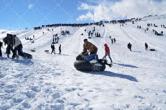 دانلود عکس  با کیفیت تیوپ سواری