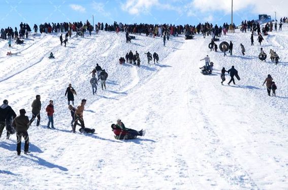 دانلود عکس  با کیفیت تیوپ سواری