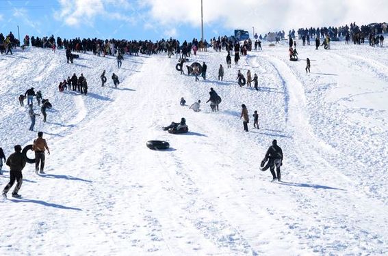 دانلود عکس  با کیفیت تیوپ سواری