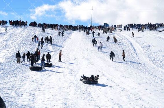 دانلودتصویر  با کیفیت تیوپ سواری