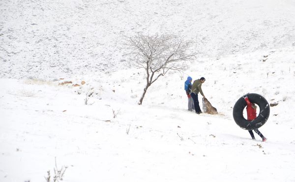 دانلودتصویر تفریحات زمستانی