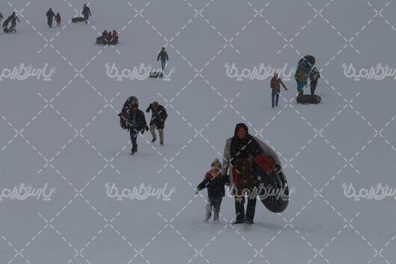 دانلود تصویر تیوپ سواری