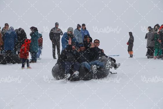 دانلود تصویر تیوپ سواری