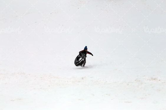 دانلود تصویر تیوپ سواری