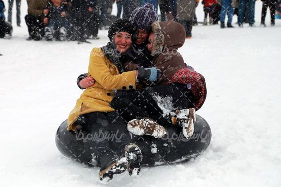 دانلود تصویر تیوپ سواری