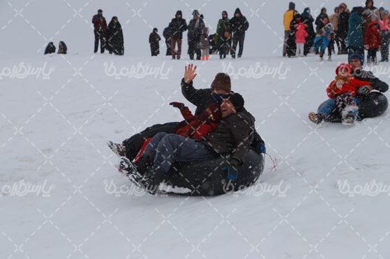 دانلود عکس تیوپ سواری