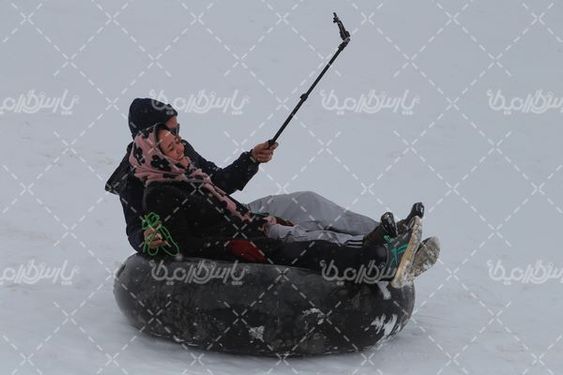 دانلود عکس با کیفیت  تیوپ سواری