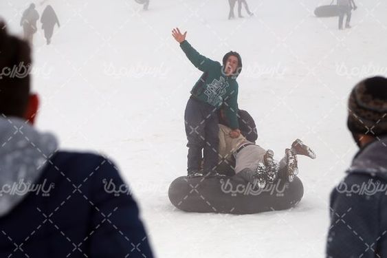 عکس با کیفیت تیوپ سواری