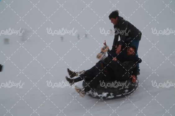 تصویر  با کیفیت تیوپ سواری