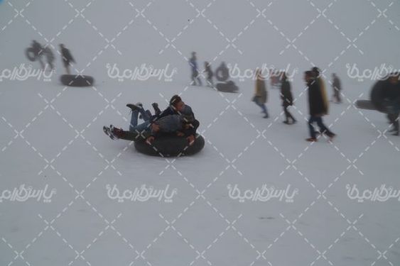 تصویر  با کیفیت تیوپ سواری