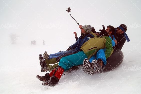 تصویر  با کیفیت تیوپ سواری