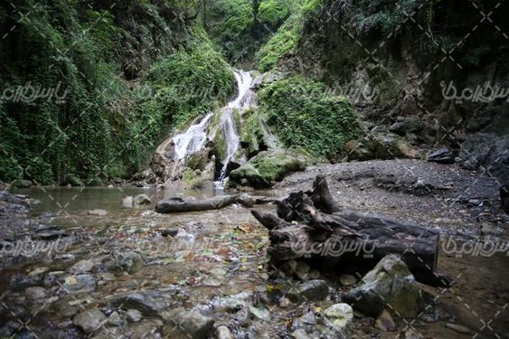 آبشار کبود وال