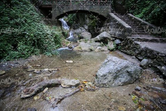 دانلود تصویر با کیفیت آبشار زیبا