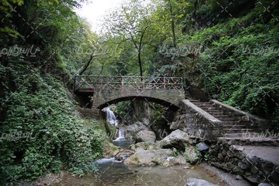 دانلود تصویر با کیفیت آبشار زیبا