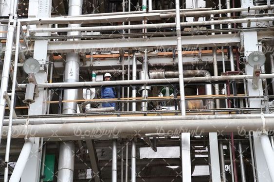 تصویر کارخانه پتروشیمی