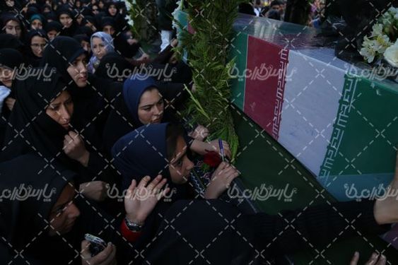 تصویر مراسم تشییع پیکر شهید گمنام