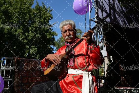 نوازنده محلی