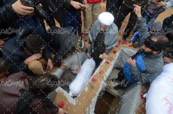 تصویر با کیفیت  خاک سپاری شهید گمنام