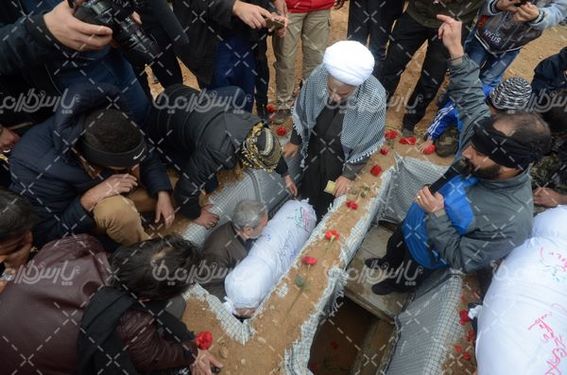 تصویر با کیفیت  خاک سپاری شهید گمنام