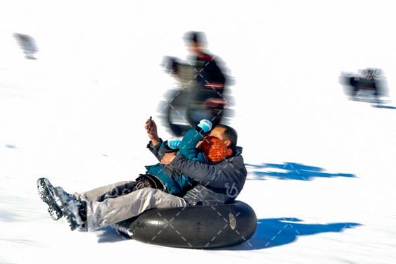 تصویر با کیفیت تفریحات زمستانی