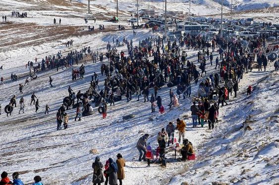 تصویر با کیفیت تیوپ سواری