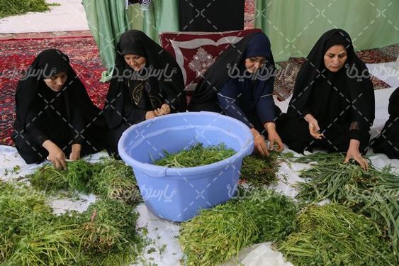 تهیه آش نذری