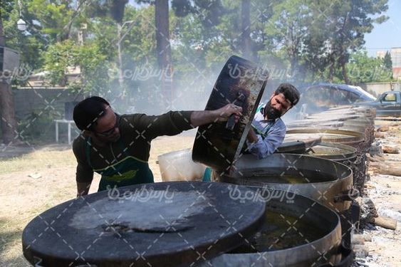 تصویر تهیه آش نذری