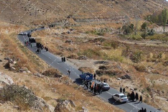 تصویر پیاده روی مشهد