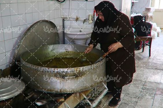 تصویر با کیفیت آش نذری