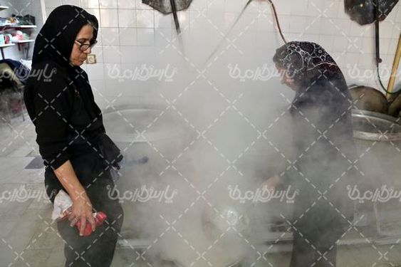 طبخ آش نذری