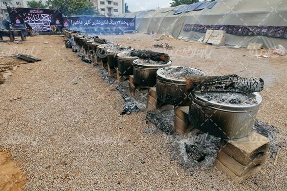 پخت غذای نذری ظهرعاشورا