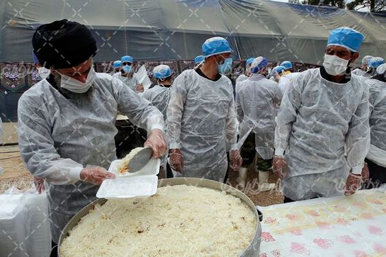 پخش غذای نذری