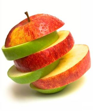 قطعات میوه سیب گلابی