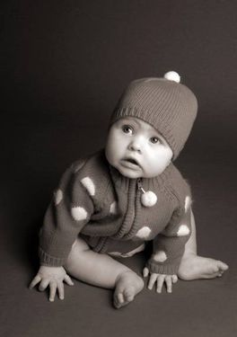 کودک نوزاد بچه سیسمونی