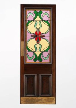 درب چوبی پنجره دار شیشه رنگی