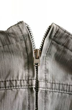 شلوار لی زیپ پوشاک 