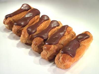 شیرینی شکلاتی قنادی 